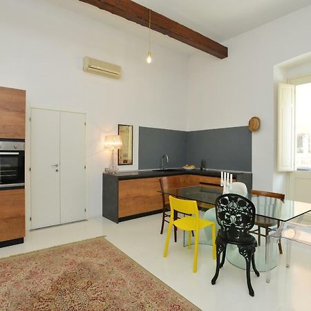 Izzhome Light Каляри Екстериор снимка