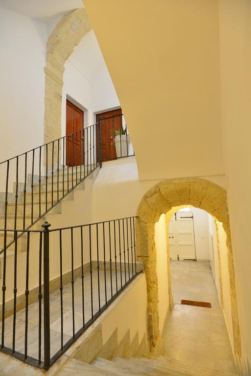 Izzhome Light Каляри Екстериор снимка