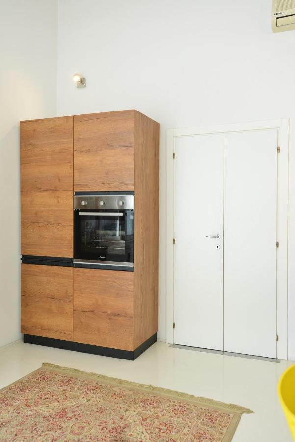 Izzhome Light Каляри Екстериор снимка